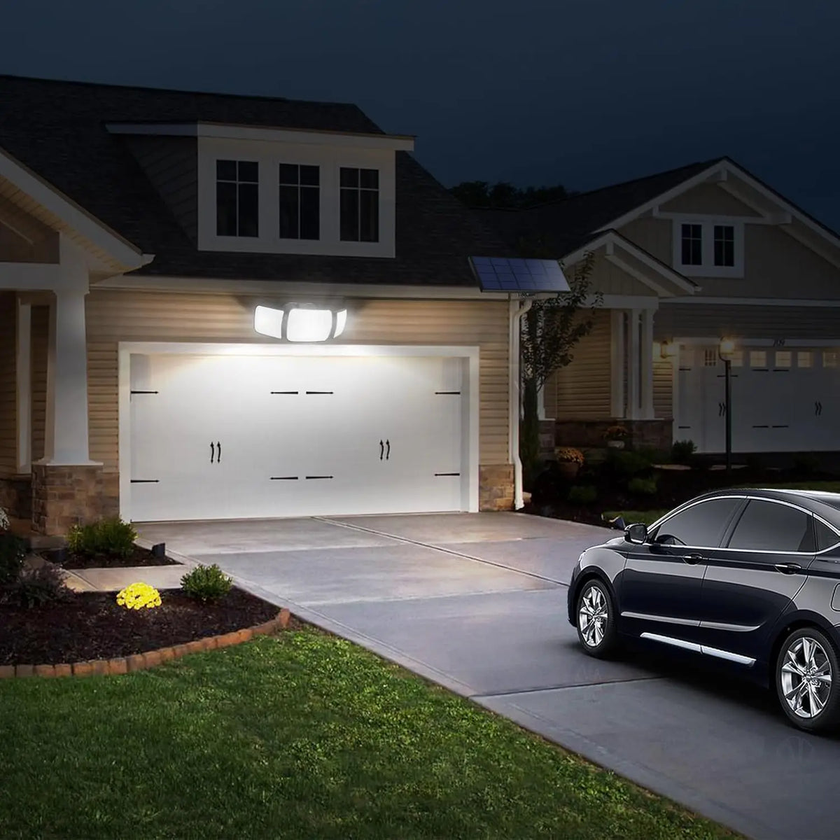 Intelamp Dual Sensor Solar Outdoor Wall Light
